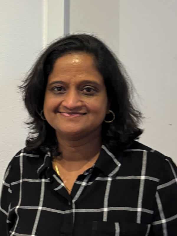 00 Preetha Mitran_bio pic IMG_1295 00 Preetha Mitran_bio pic IMG_1295