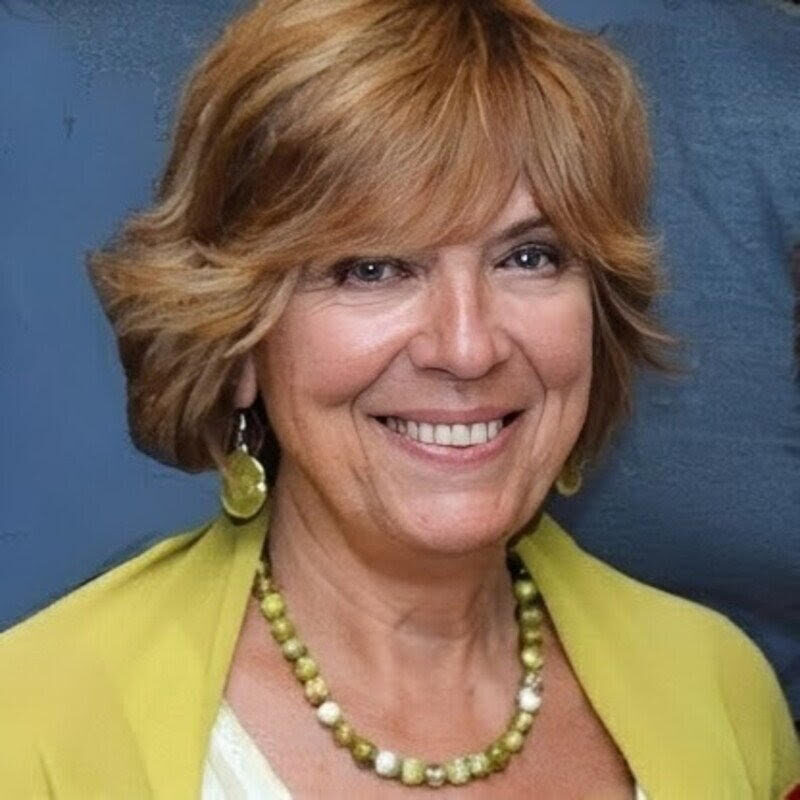 00 Doina Falcon Portrait